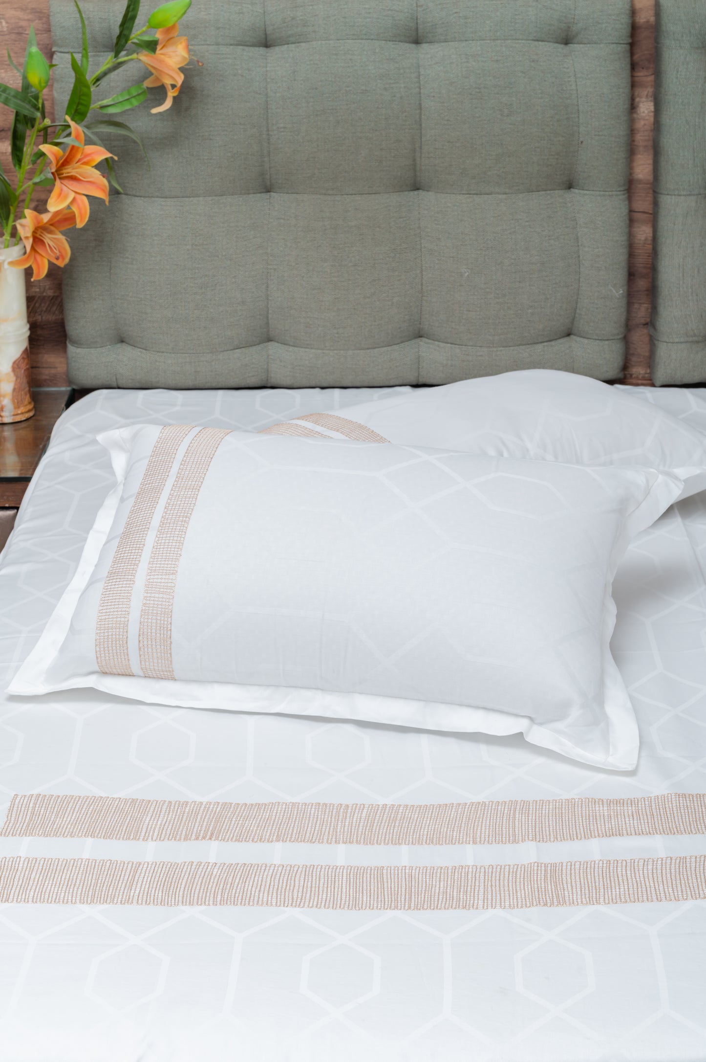 White Cotton Bedsheet