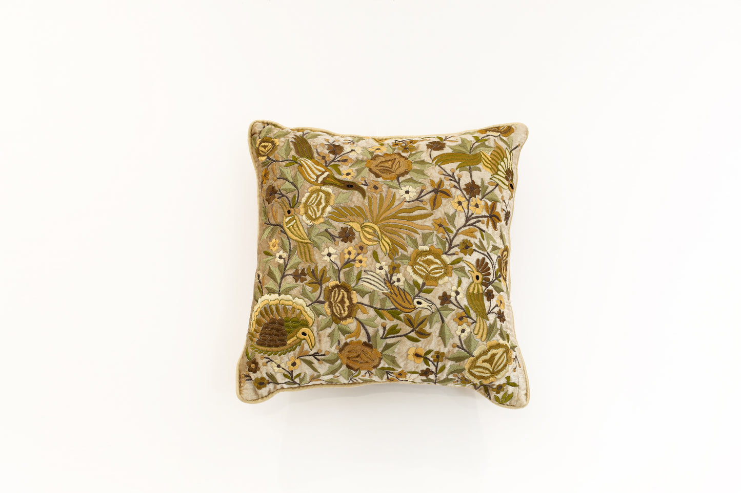 Silk Cushion (VH 1021)
