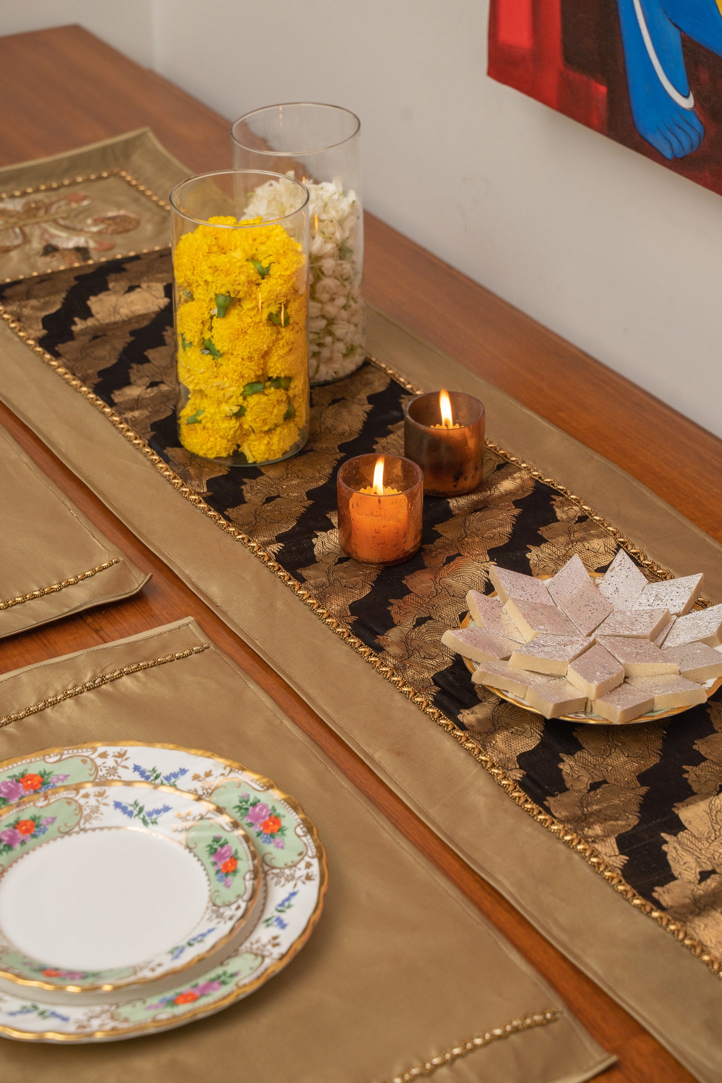 Black and Gold Brocade Runner Set