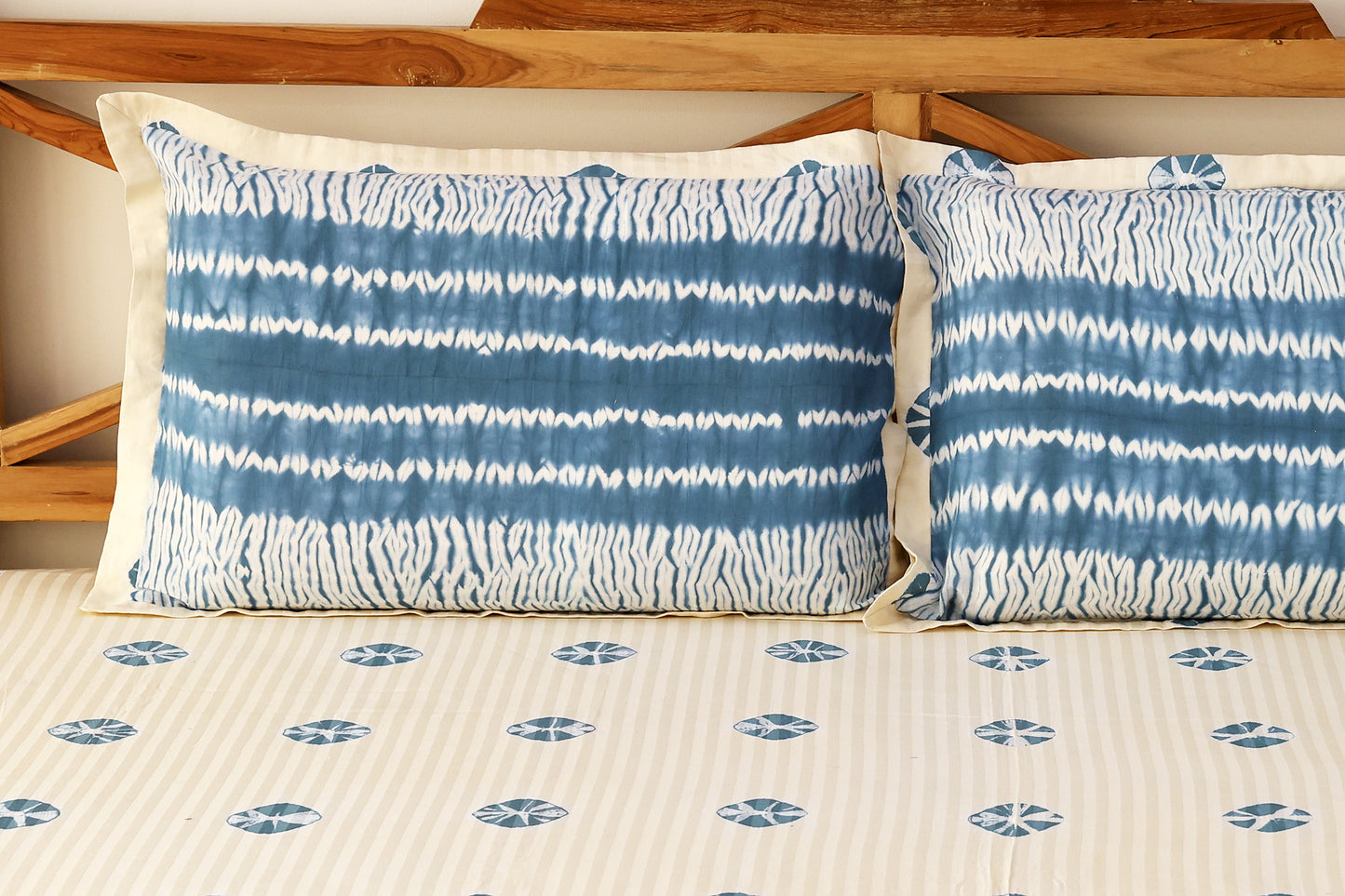 Blue Tie and Dye Bedsheet