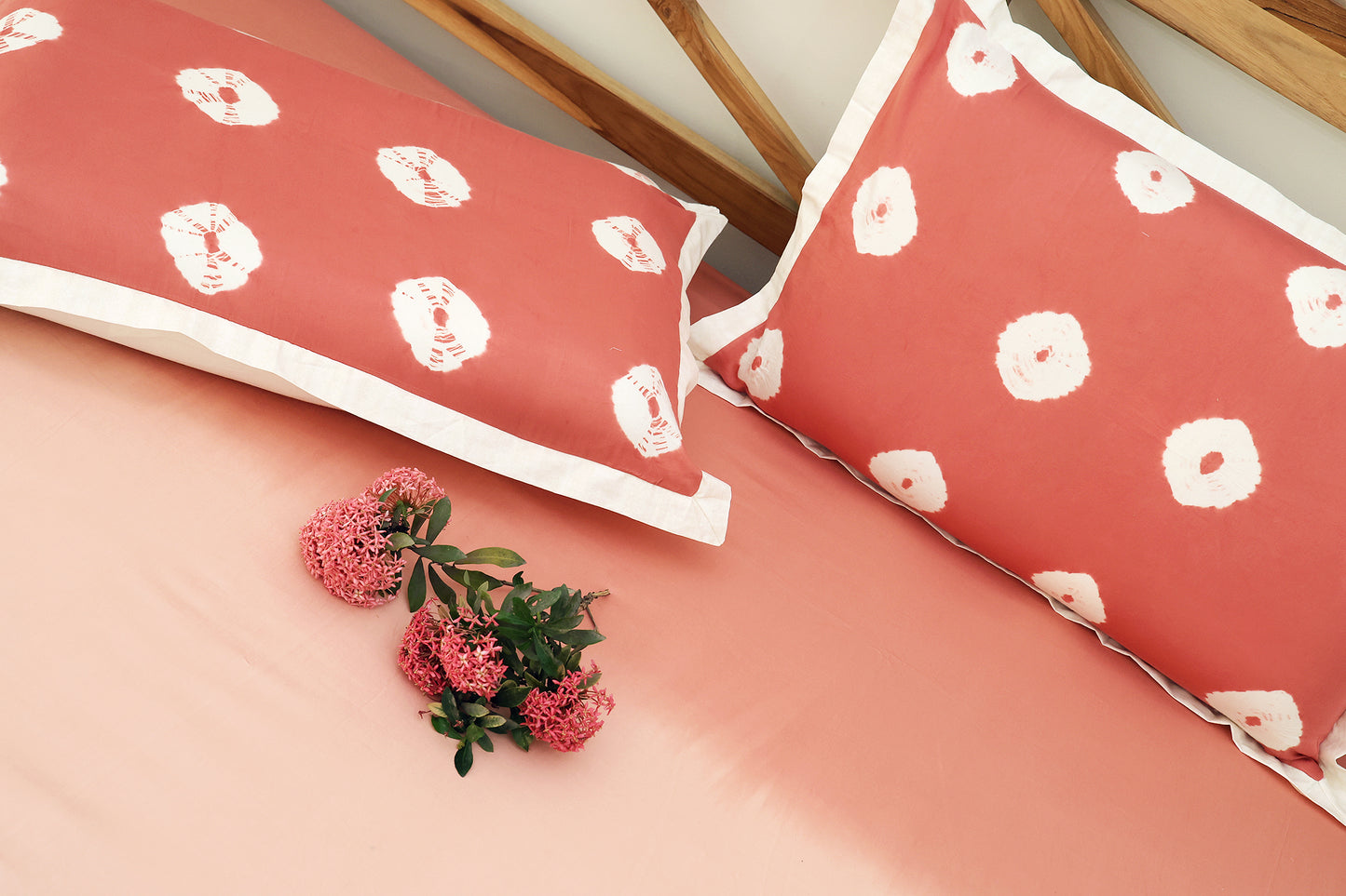 Peachy Pink Ombre Bandhej Bedsheet