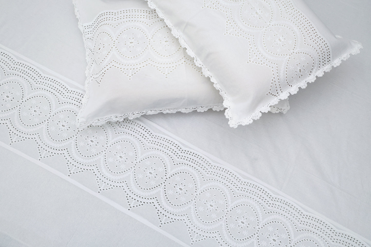 Ivory Chikankari Bedsheet