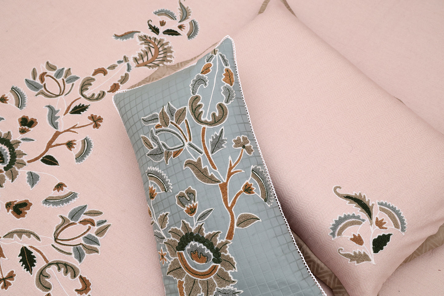 Blush Pink embroidered Jaquard Bedsheet