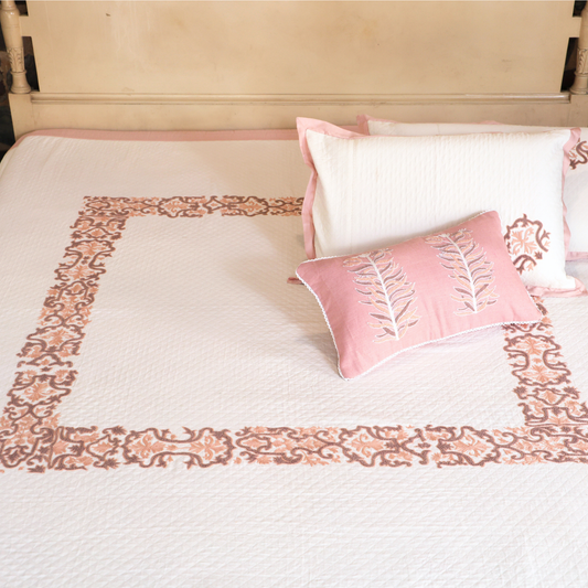 Ivory Tufted Bedspread Set
