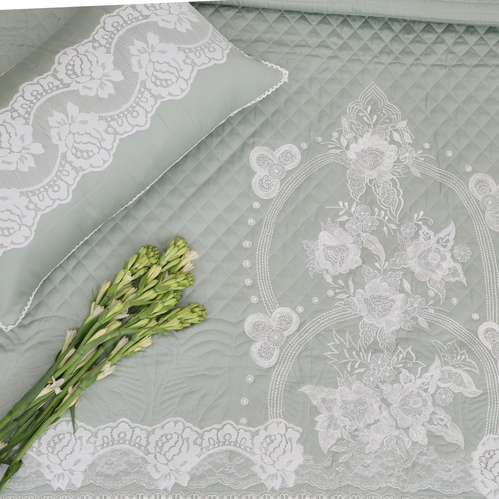 Mint Lace Bedspread Set