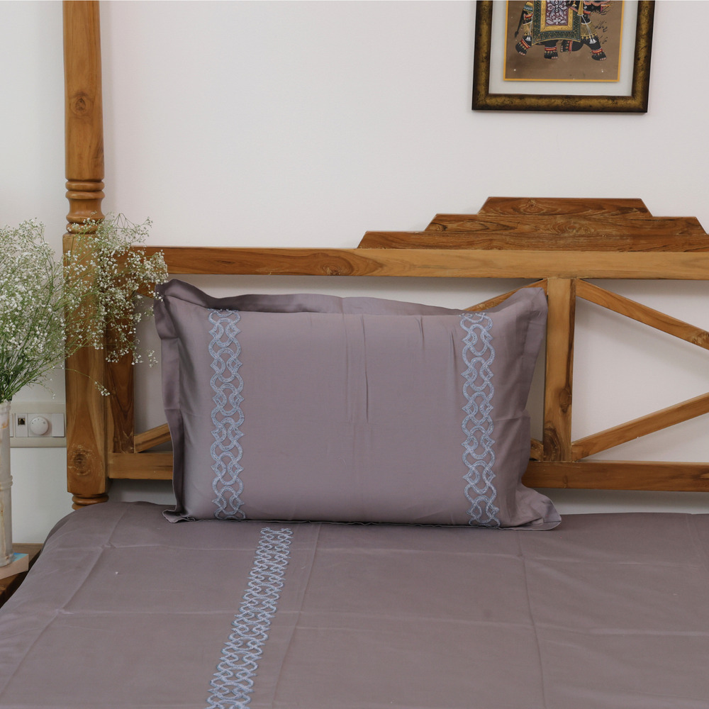 Aari Edge Embroidery Bedsheet