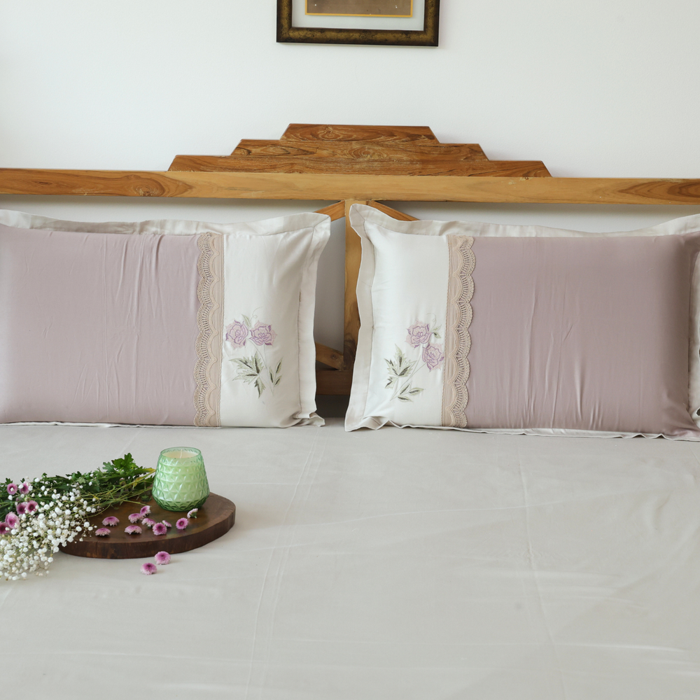 Rose & Lace Comforter Set (Light AC)