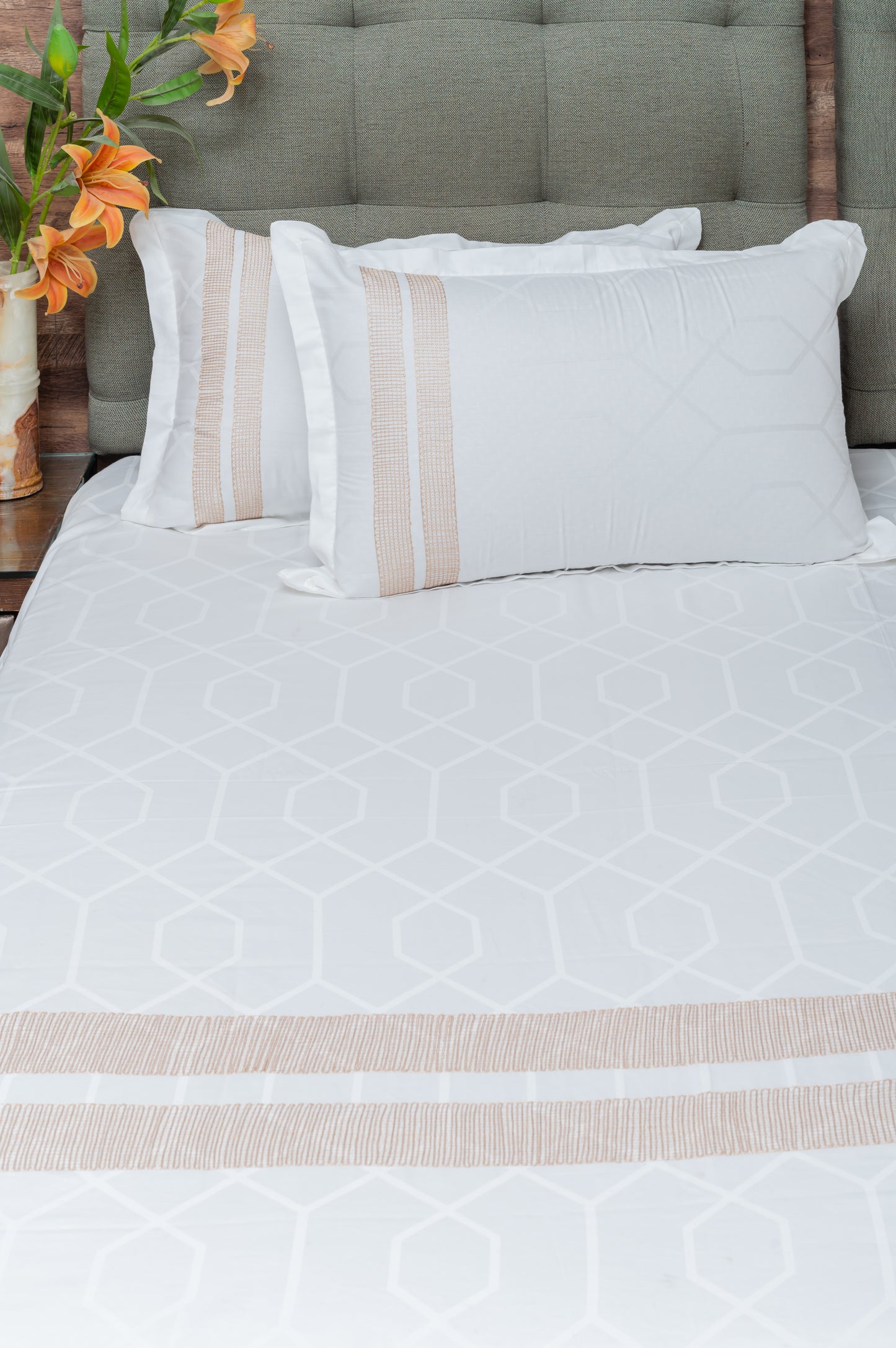 Bedsheet  plus two  pillows (VHBC - 0062)
