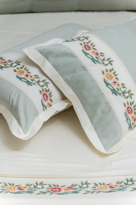 Bedsheet  plus two  pillows (VHBC - 0068)