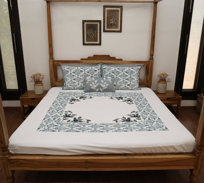 Ivory and Turqoise Jaquard Bedsheet