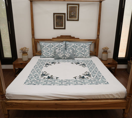 Ivory and Turqoise Jaquard Bedsheet