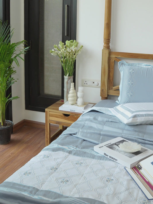 Linear Wave Comforter Set (Light AC)