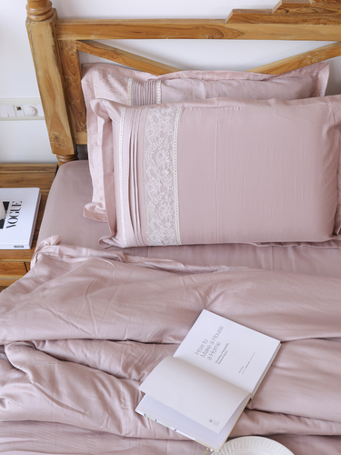 Ornate Comforter Set (Light AC)