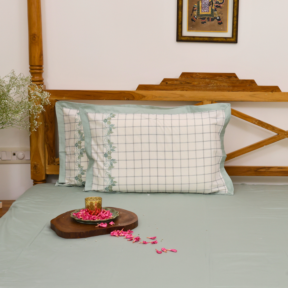 Floral Grid Bedsheet